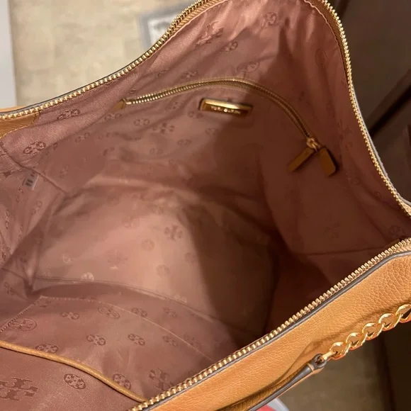 Tory Burch Pebbled Leather Hobo Tote - Picture 4 of 9